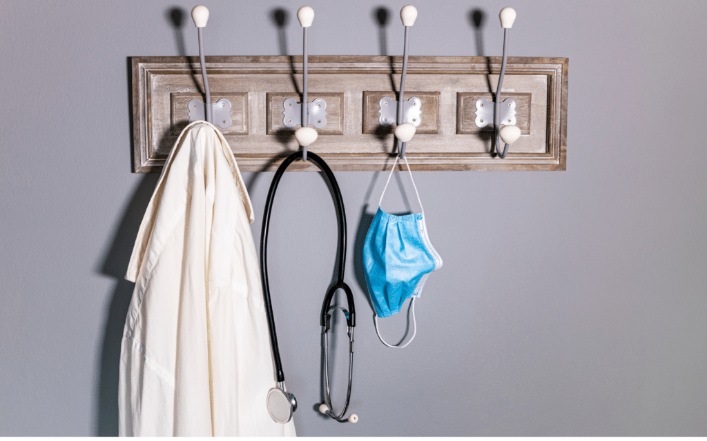 je suis médecin et je veux changer de métier